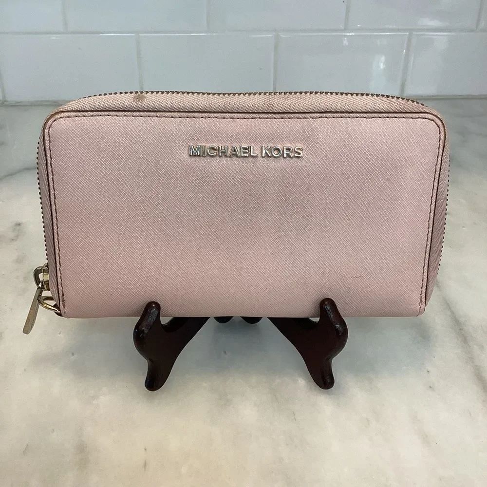 Michael Kors Wallet Leather Pink Saffiano Full Zip Continental Wallet